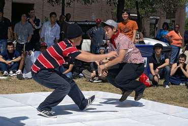 Uprock - Learn Breakdance