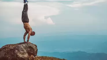 What is Hand Balancing? What are the pros of doing Hand Balancing?