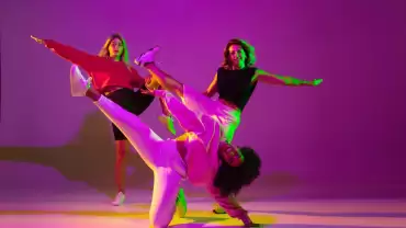 10 tips to make your dancing look less awkward