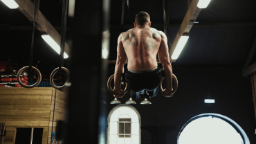 Muscle-up: 2 ways for you to do it