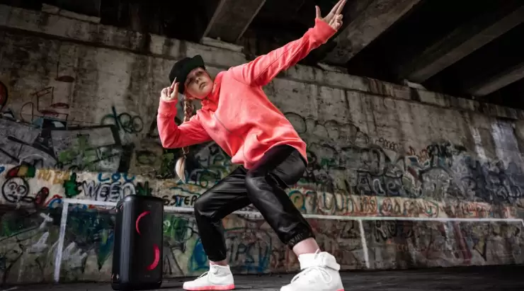 How to dance more “full out”