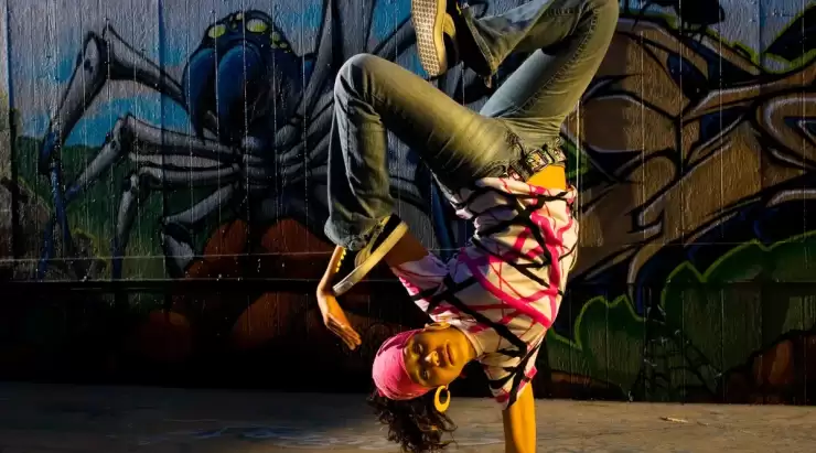 Top 10 Must-Learn Breakdance Moves you should know